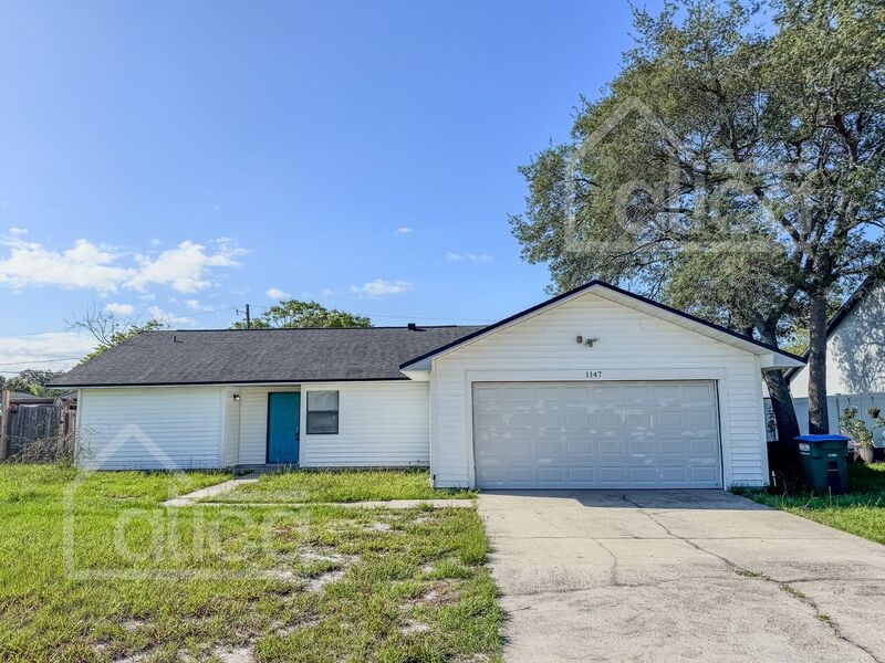 Deltona House: 1147 Manitoba Street