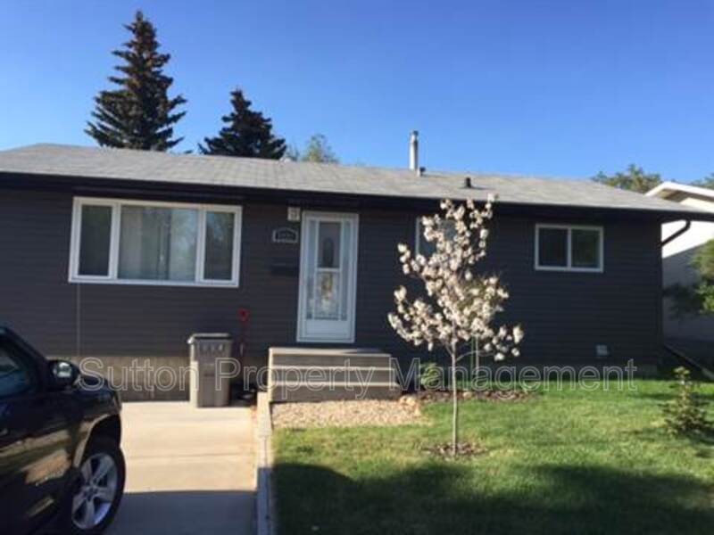 Grande Prairie House: 9221 111 AveKey#156