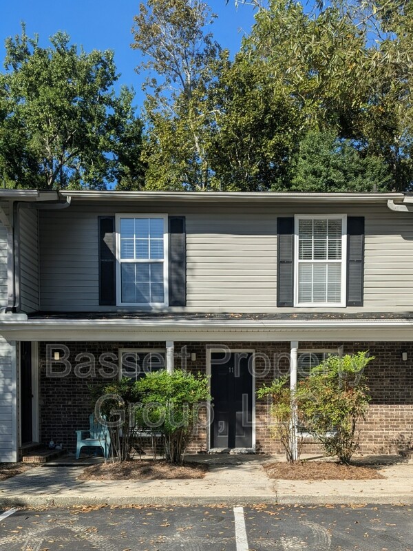 Charleston House: 2494 Etiwan Ave #F-11