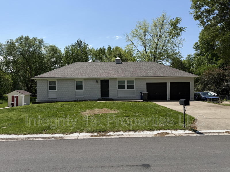 Kansas City House: 1307 Northeast 75th Street