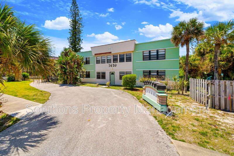 Cocoa Beach Condo: 1630 S Atlantic Ave