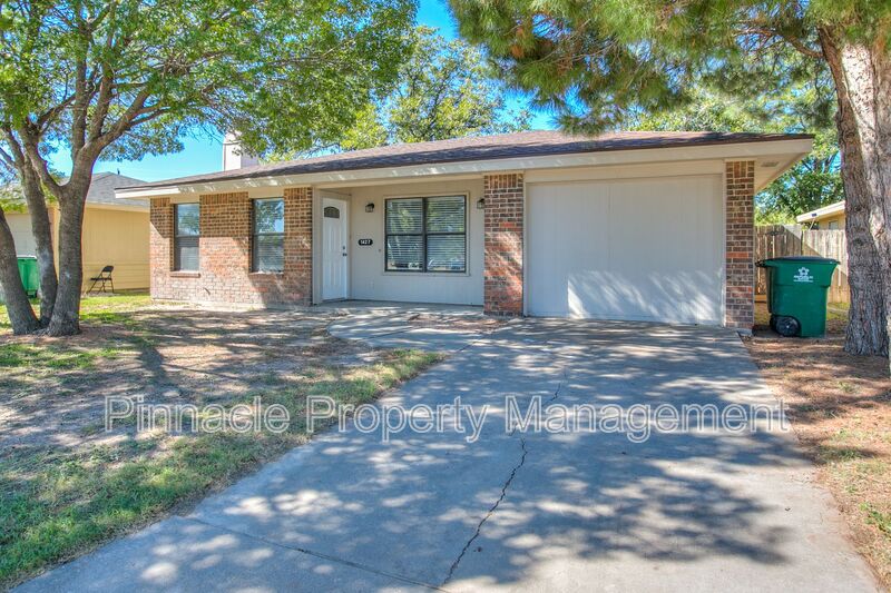 San Angelo House: 1427 Gregory Dr