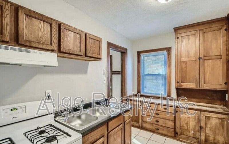 Minneapolis Condo: 3548 Portland Avenue - 4