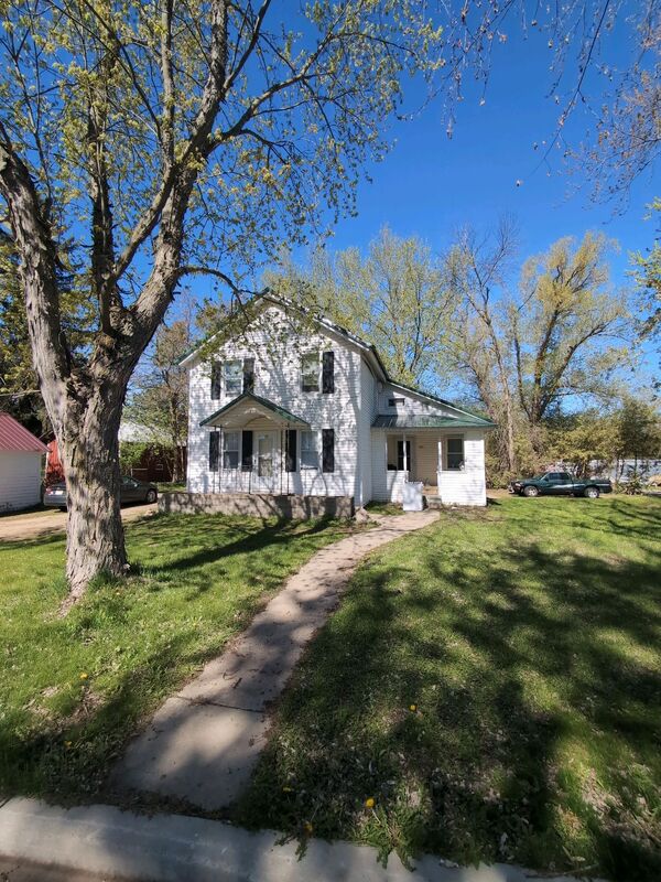 Suring Condo: 111 Center Street - Lower