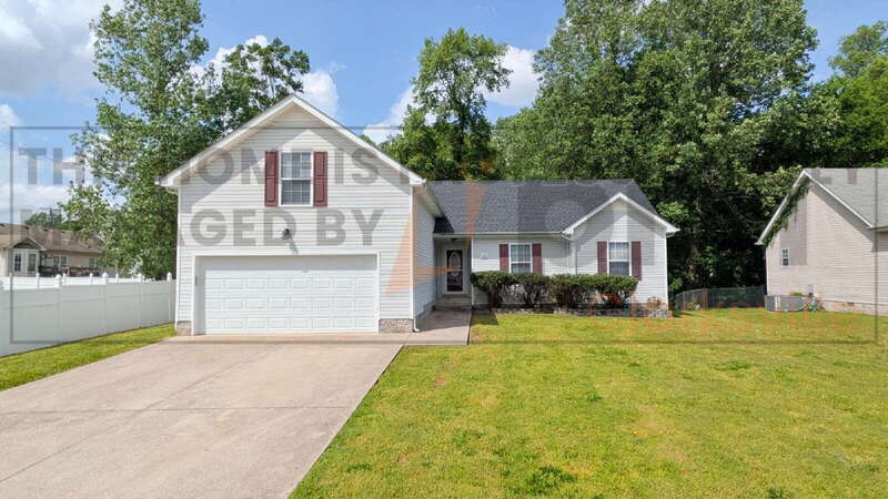 Clarksville House: 1381 Scrub Oak Drive