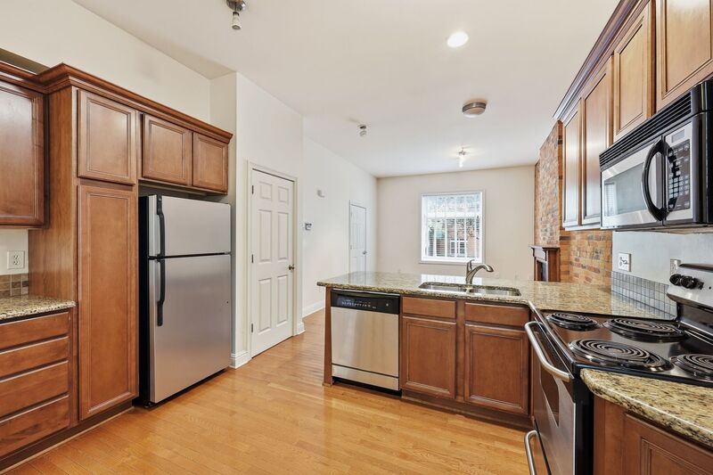 Columbus Condo: 34 Buttles Avenue