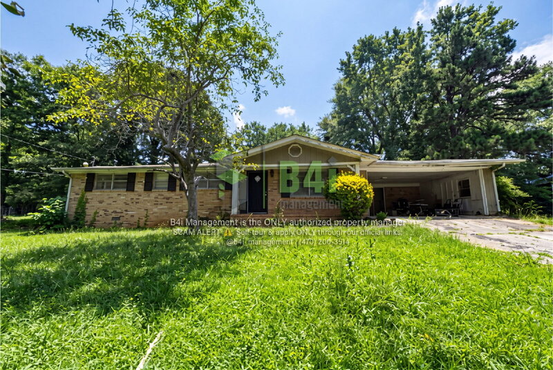 Douglasville House: 6331 Garnet Drive