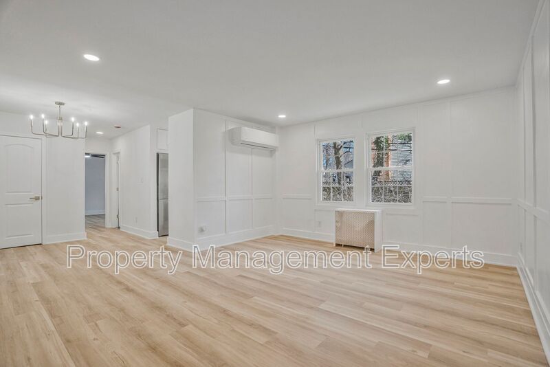 Arlington Condo: 1217 N. Kensington St