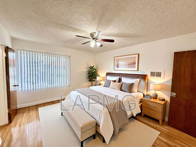 Los Angeles House: 956 Wilcox Avenue