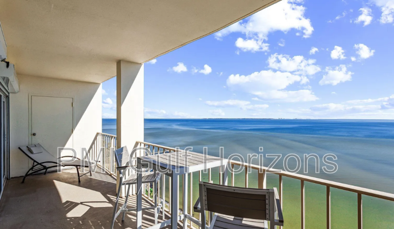 Pensacola Condo: 615 Bayshore Dr