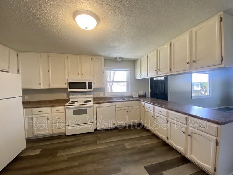Polk City Condo: 209 1st Street