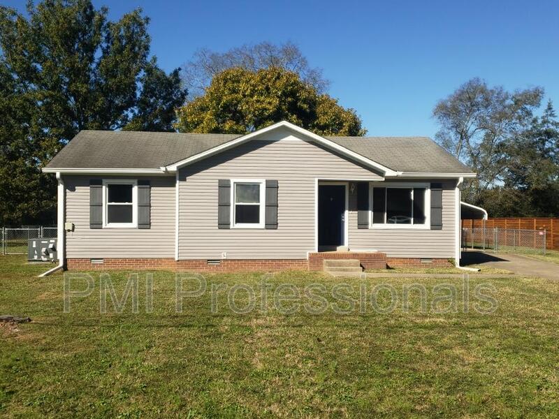 Murfreesboro House: 2717 Reynolds Drive