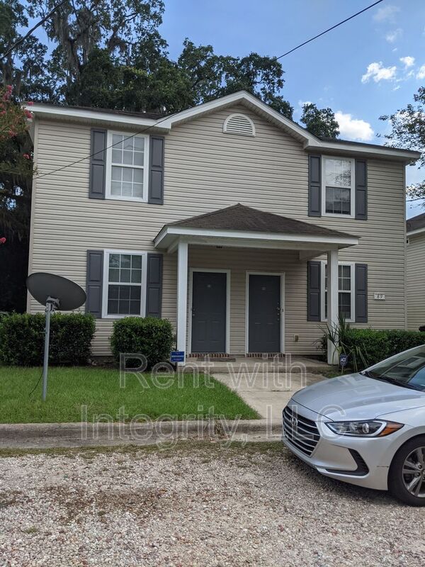 Tallahassee House: 93 Bass Street