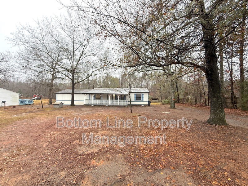 Charlotte House: 2400 Hart Rd