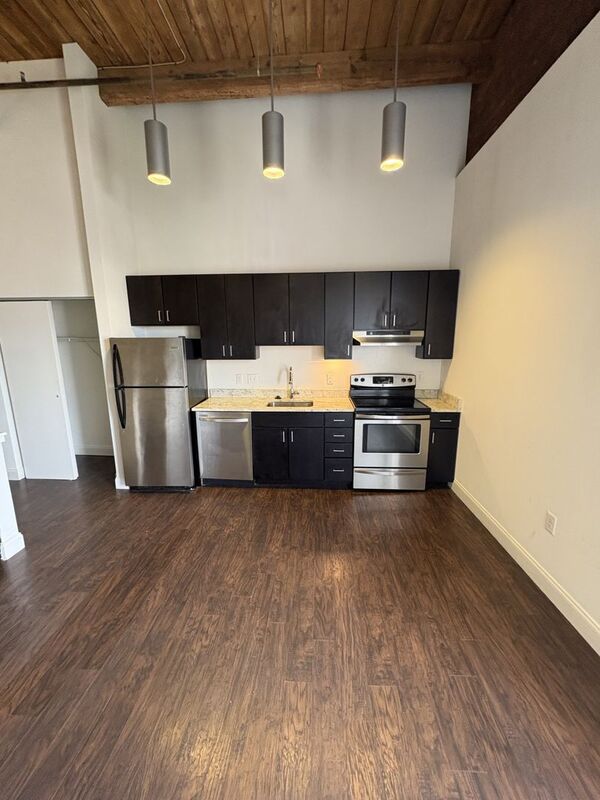 Baltimore Condo: 344 N. Charles Street