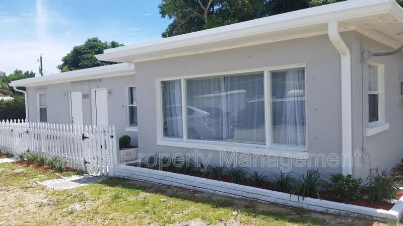 North Palm Beach Condo: 1820 Redbank Road