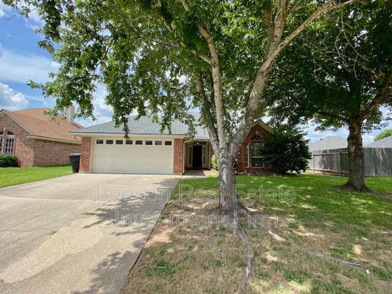 Bossier City House: 6015 Jason St