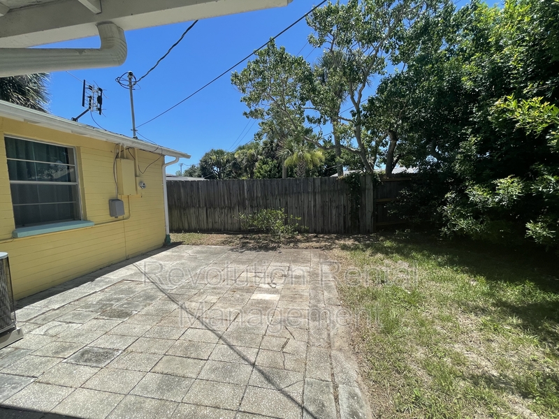 39 Ocean Shore Dr Ormond Beach FL 32176-3544 - Photo 4