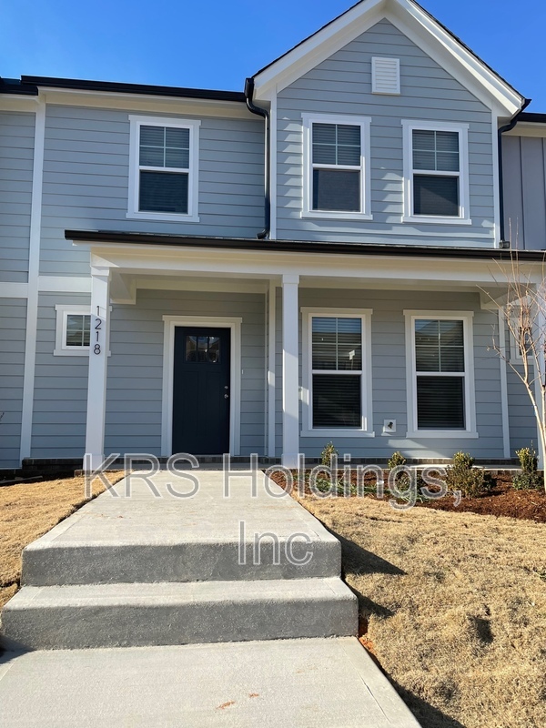Wake Forest Townhome: 1218 S Franklin St