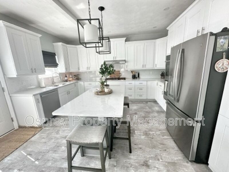 Fully Remodeled 4-Bedroom Home! 