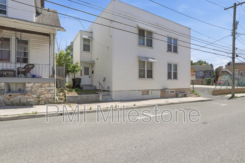 Hagerstown House: 22 Winter St