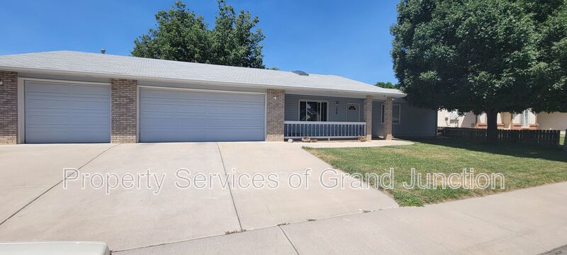 Grand Junction House: 579 Darby Drive