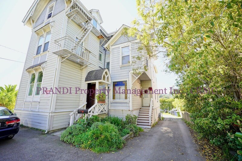 San Rafael Condo: 1607 5th Ave