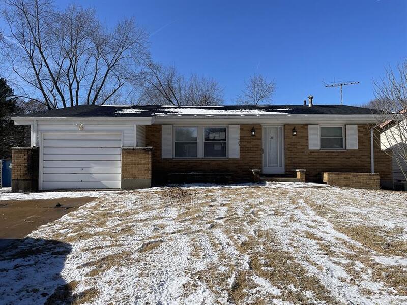 St. Louis House: 11423 Ortega Dr