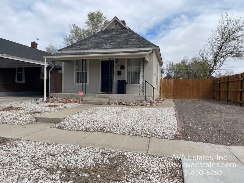 Pueblo House: 1206 Claremont Ave