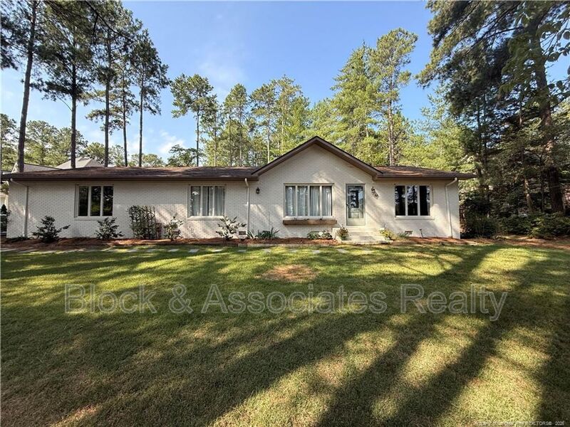 Whispering Pines House: 46 Shadow Drive