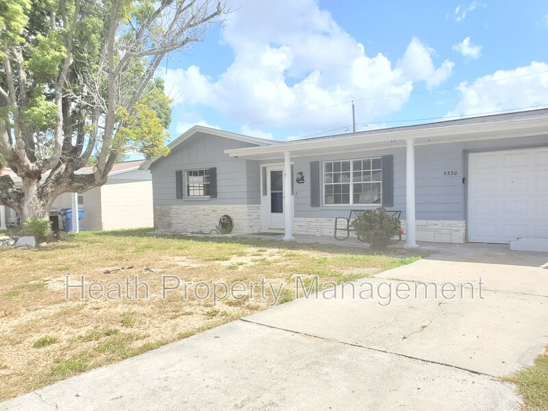 Holiday House: 3330 Rosefield Dr