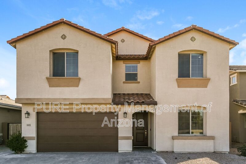 Chandler House: 513 E Yellowstone Pl