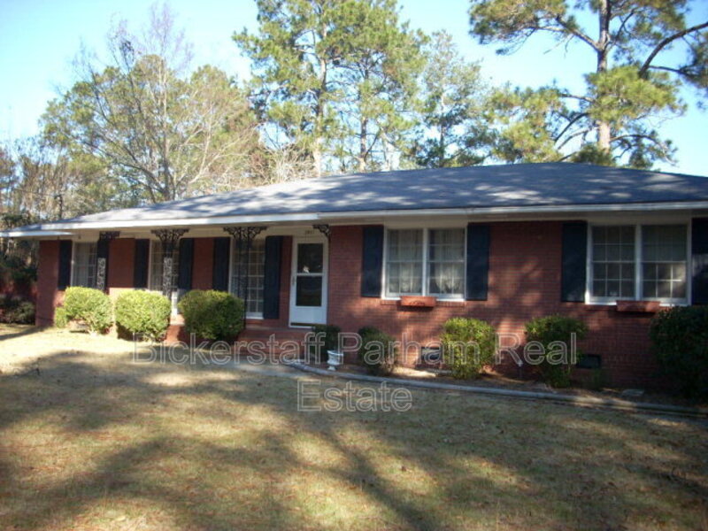 Columbus House: 2931 Glenbrook Drive