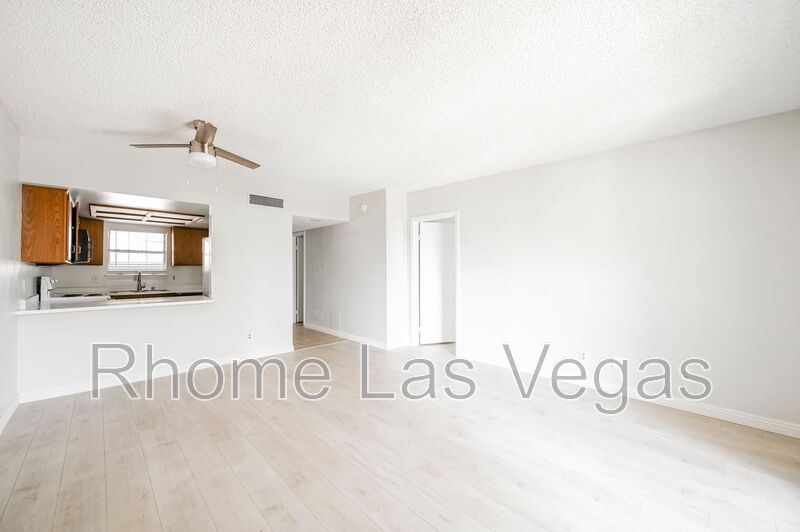 Las Vegas House: 3823 S Maryland Pkwy J7