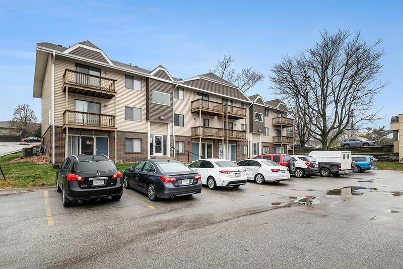 Omaha Apartment: 11724 Arbor Street