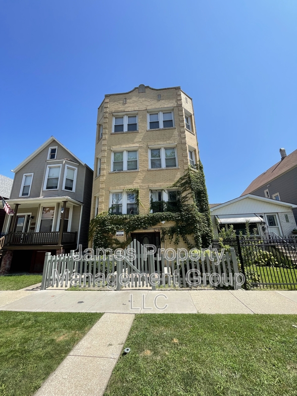 Chicago Condo: 4023 N Troy St - 2