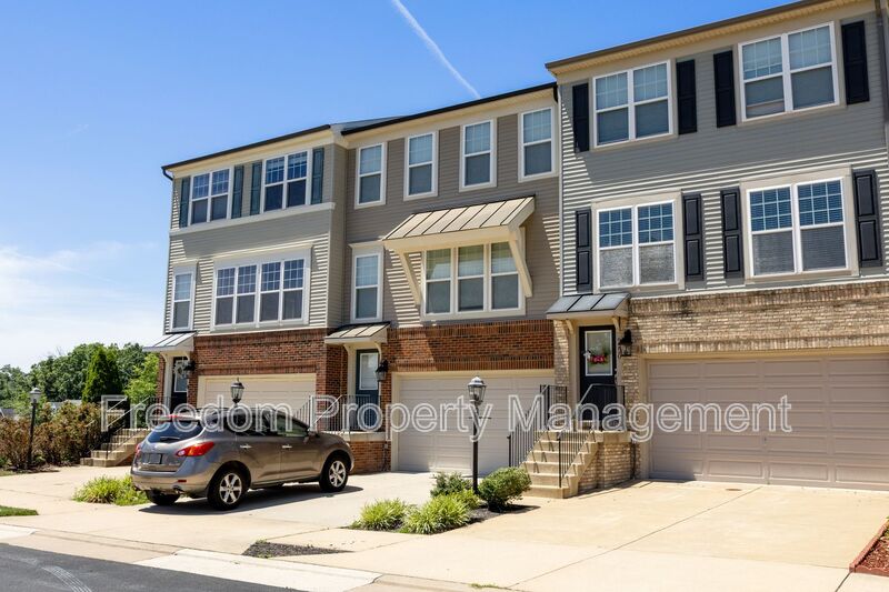 Bristow Townhome: 9222 Dawkins Crest Circle