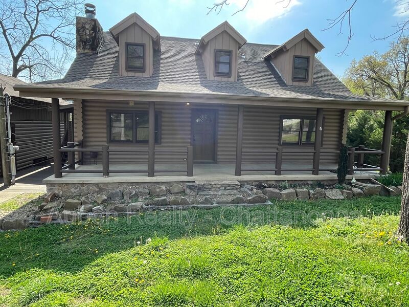 Chattanooga House: 2414 Briggs Avenue