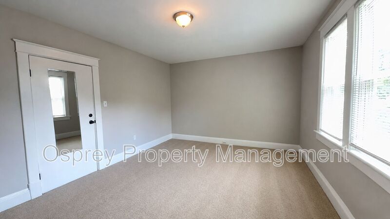 Updated 1 Bedroom Apartment Near Downtown Norfolk & NSU - Photo 12