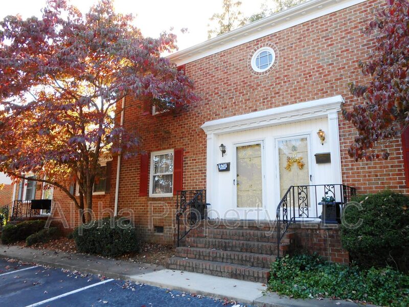 Greenville Townhome: 815 Edwards Rd