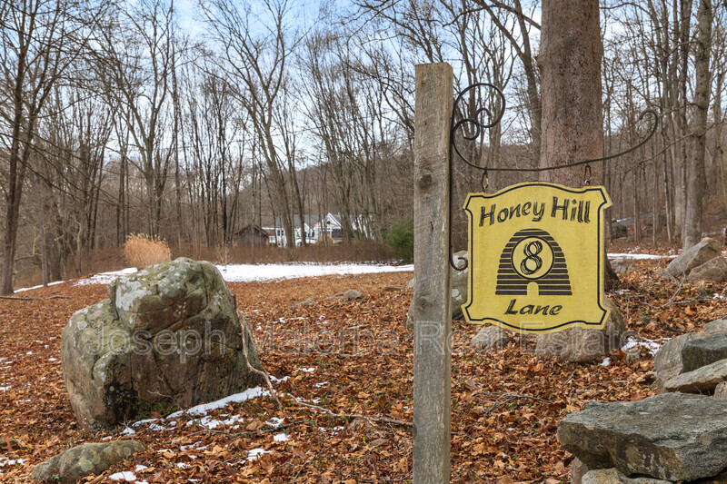 Lyme House: 8 Honey Hill Lane