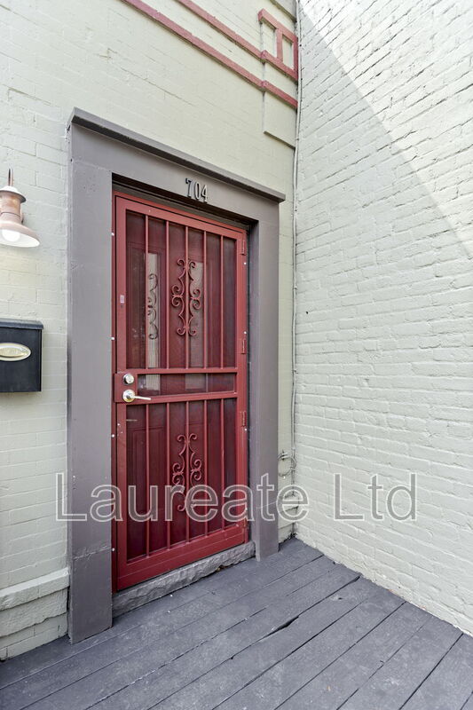 Denver Townhome: 712 E 1st Ave