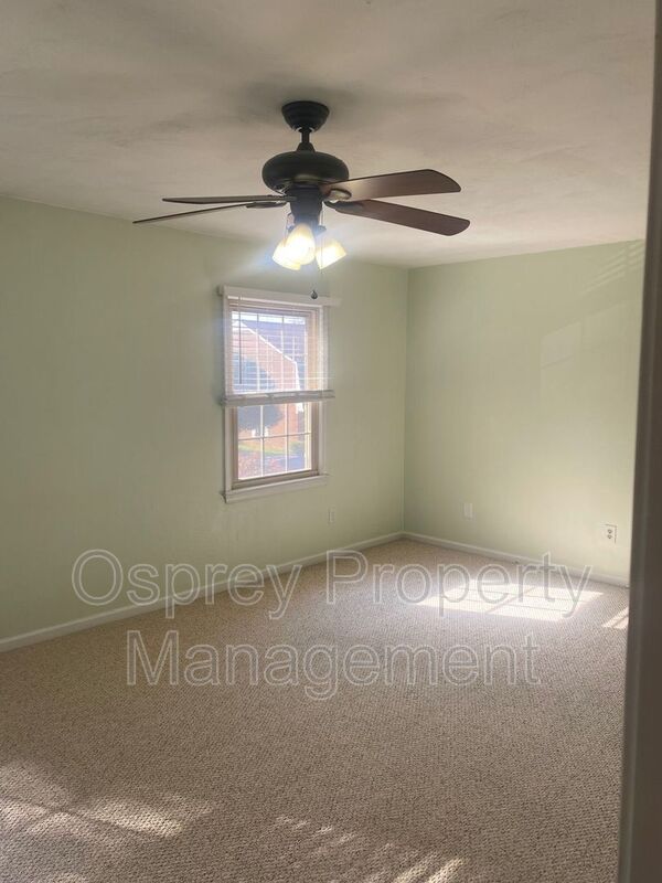 Town House with detached garage and fenced patio!!! - Photo 23