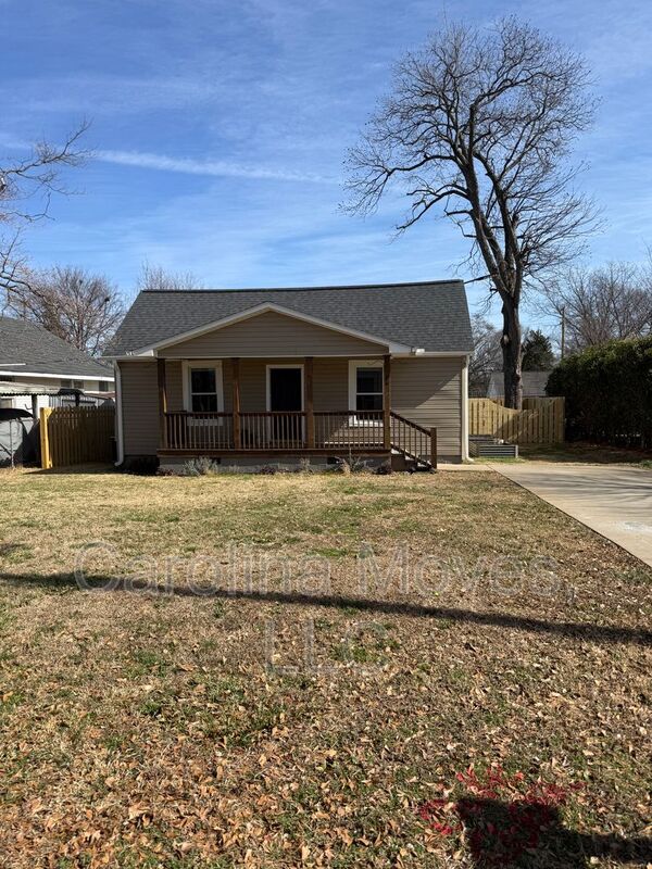 Greer House: 26 8th St.