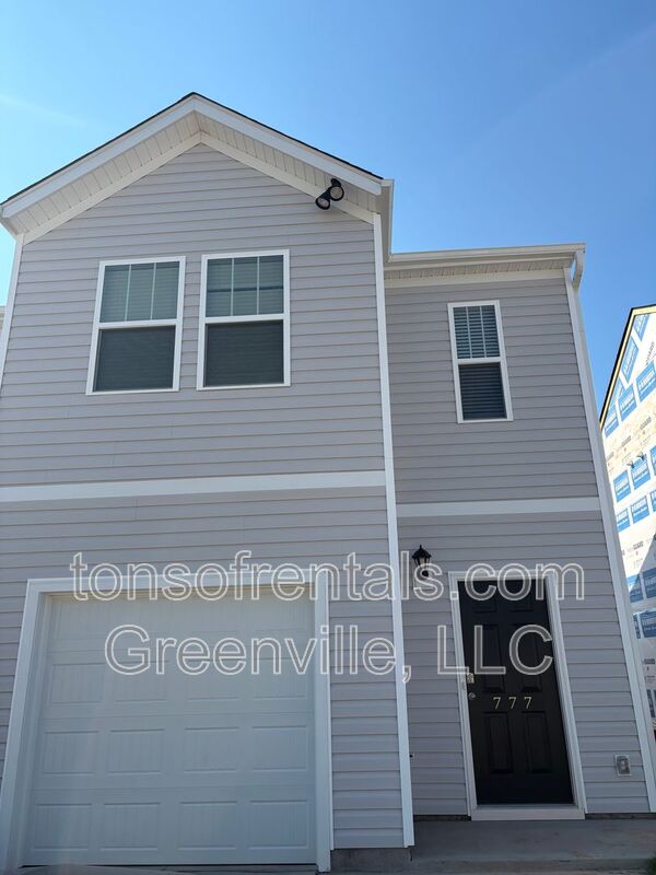 Greer Townhome: 777 Embark Circle