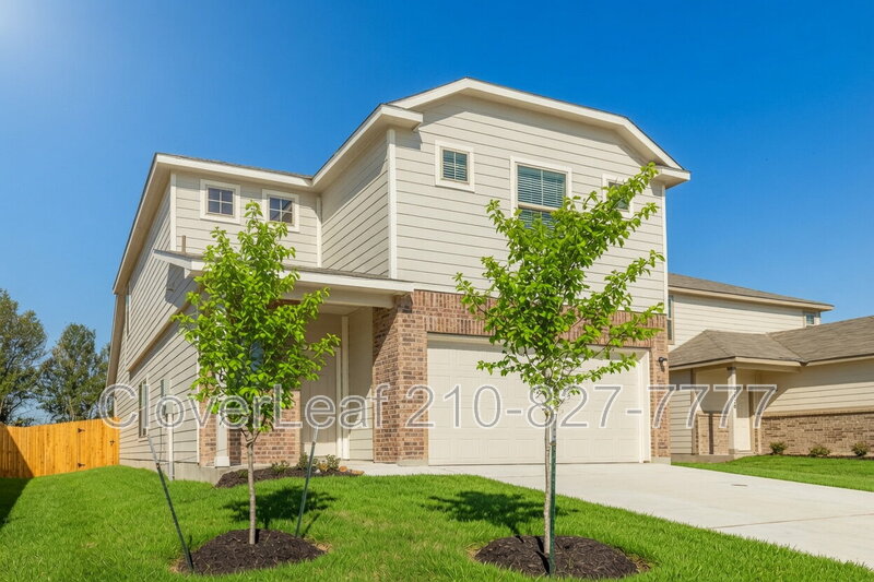 Seguin House: 2416 Marty Way