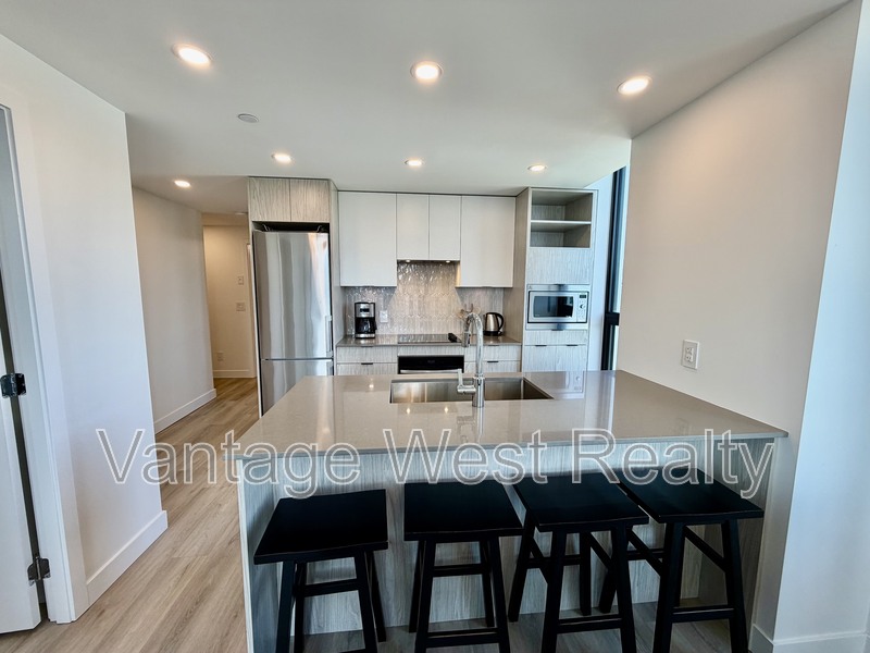 Kelowna Condo: 805-1488 Bertram St