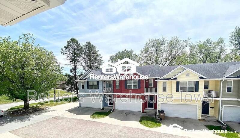 Windsor Heights Townhome: 2004 63rd Street