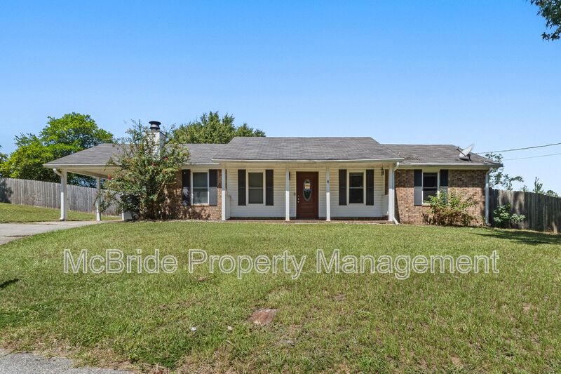 Augusta House: 4009 Royal Oaks Court