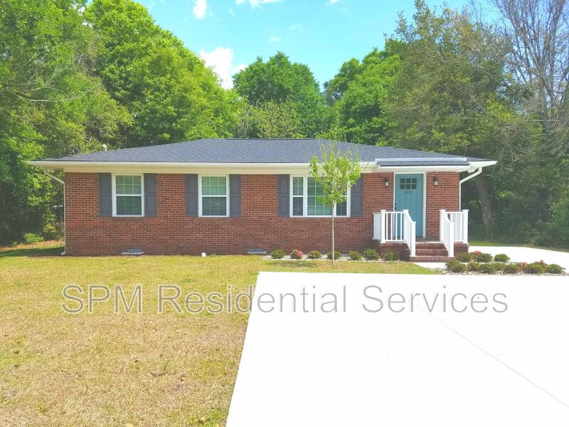 Wilmington House: 408 Pine Hills Dr